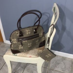 Dooney & Bourne Handbag